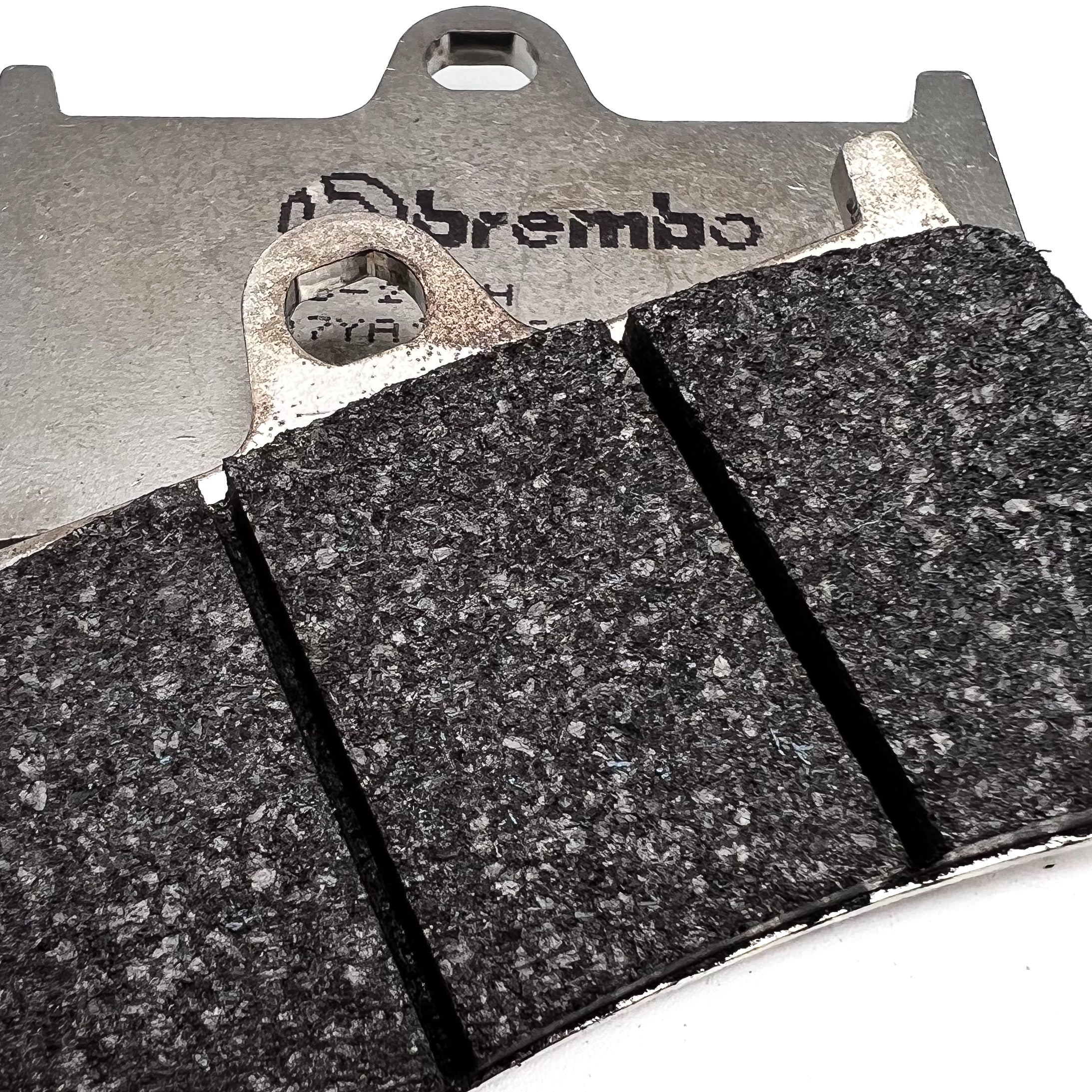 Plaquettes de frein avant carbone céramique Brembo TMAX – vue 3