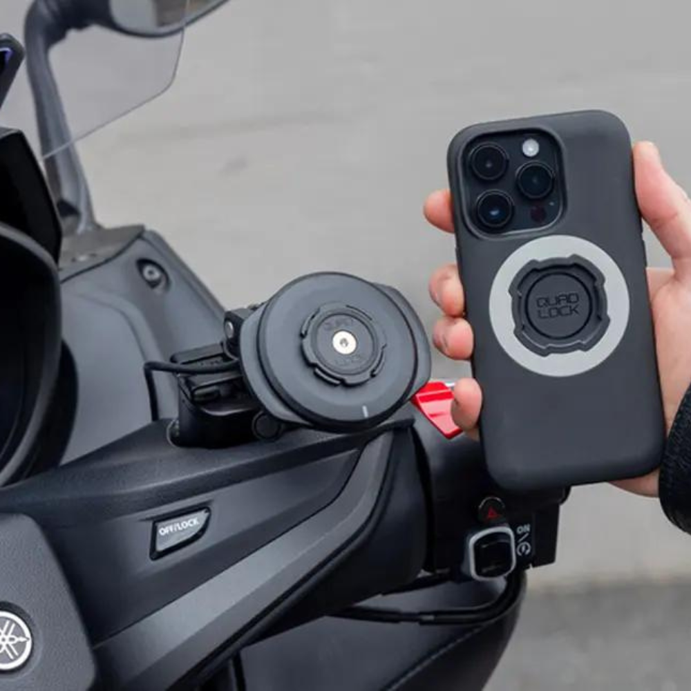 Support téléphone Quad Lock bocal liquide de frein TMAX – vue 4